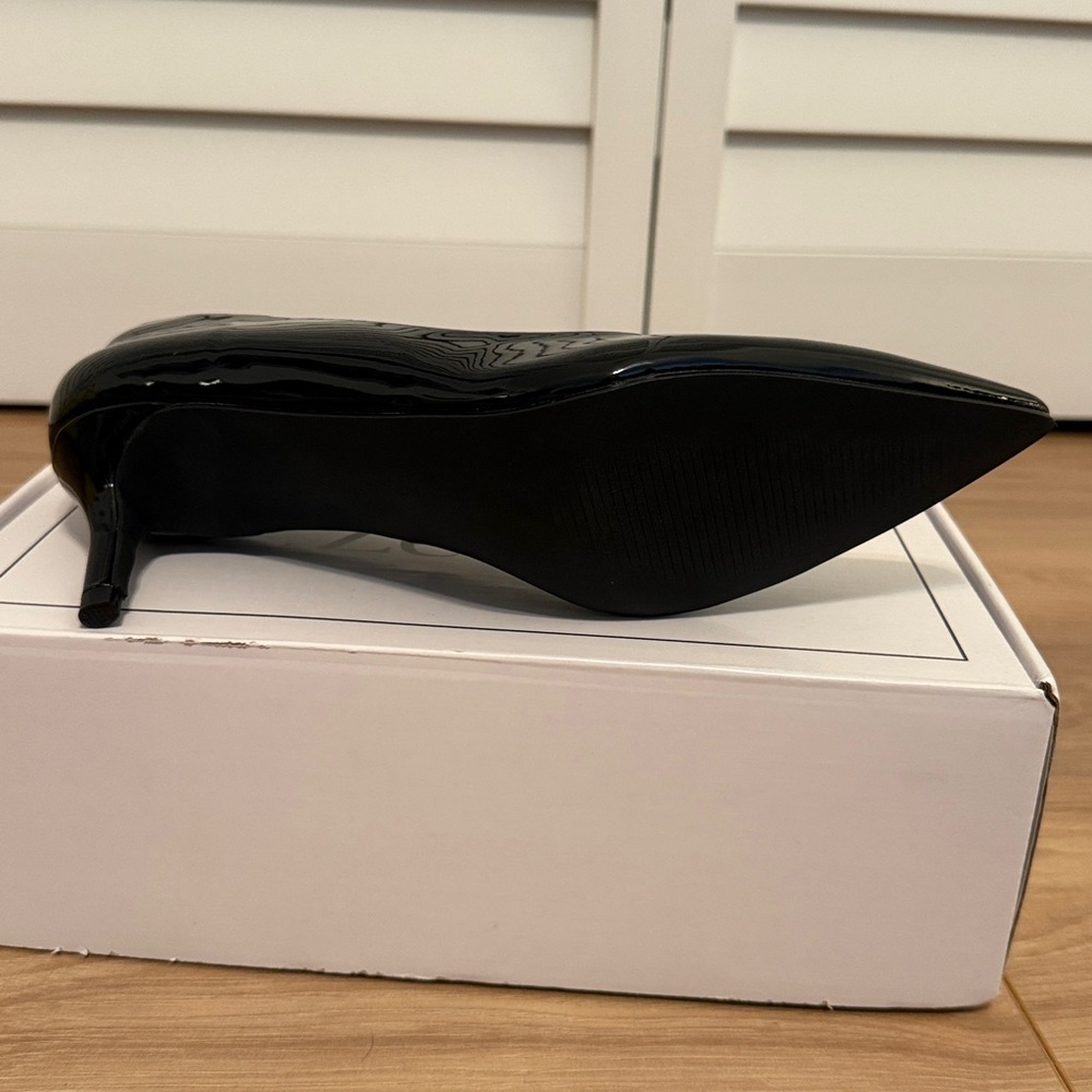 Black Women's Kitten Heels - Picture 3 of 4